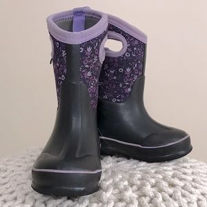 Bogs Kids Waterproof Insulated Rain & Snow Boot | Size: 10 | Black & Purple